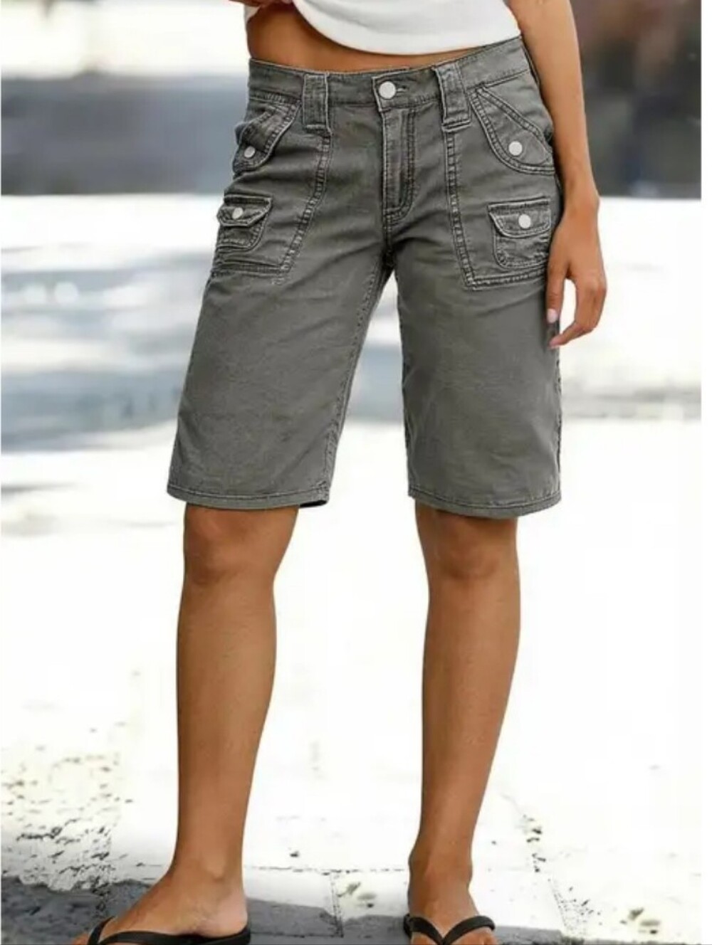 Flamingals Solid Stitch Detail Mid Waist Gray Bermuda Shorts NWT Large - Picture 2 of 9